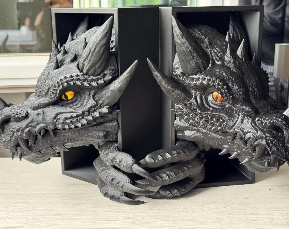 Fierce Dragon Bookend V1 β Fantasy Decor for Bookshelves | 24cm height | Dragon Gift for Book Lovers | Dragon head + tail