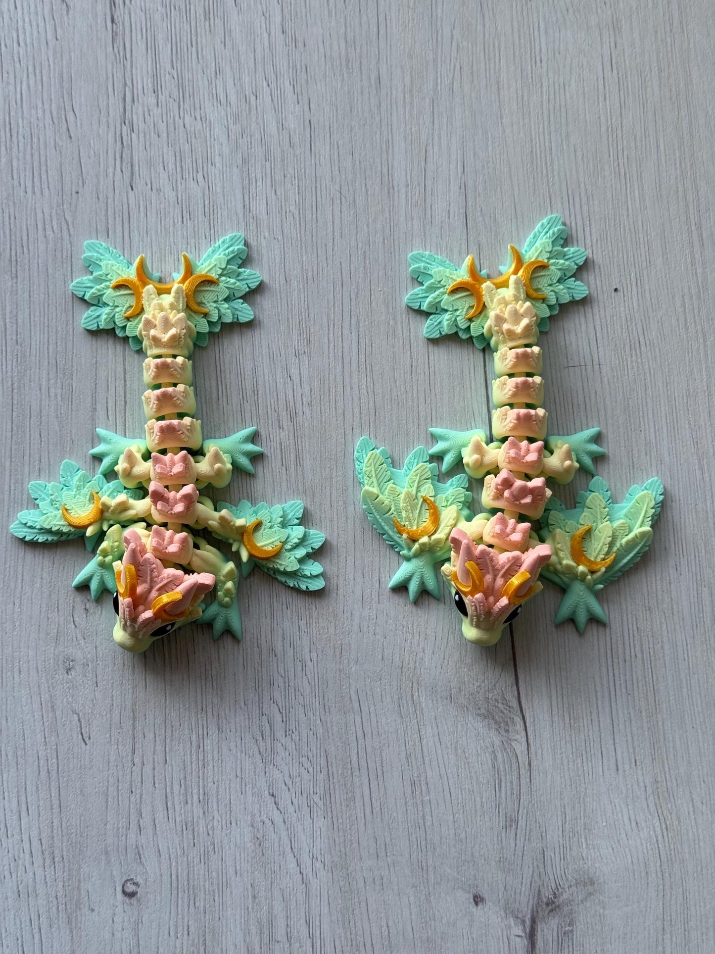 Articulated mini moon dragon - gift for dragon lovers, printed dragon, figures for desk, articulated mini wyvern