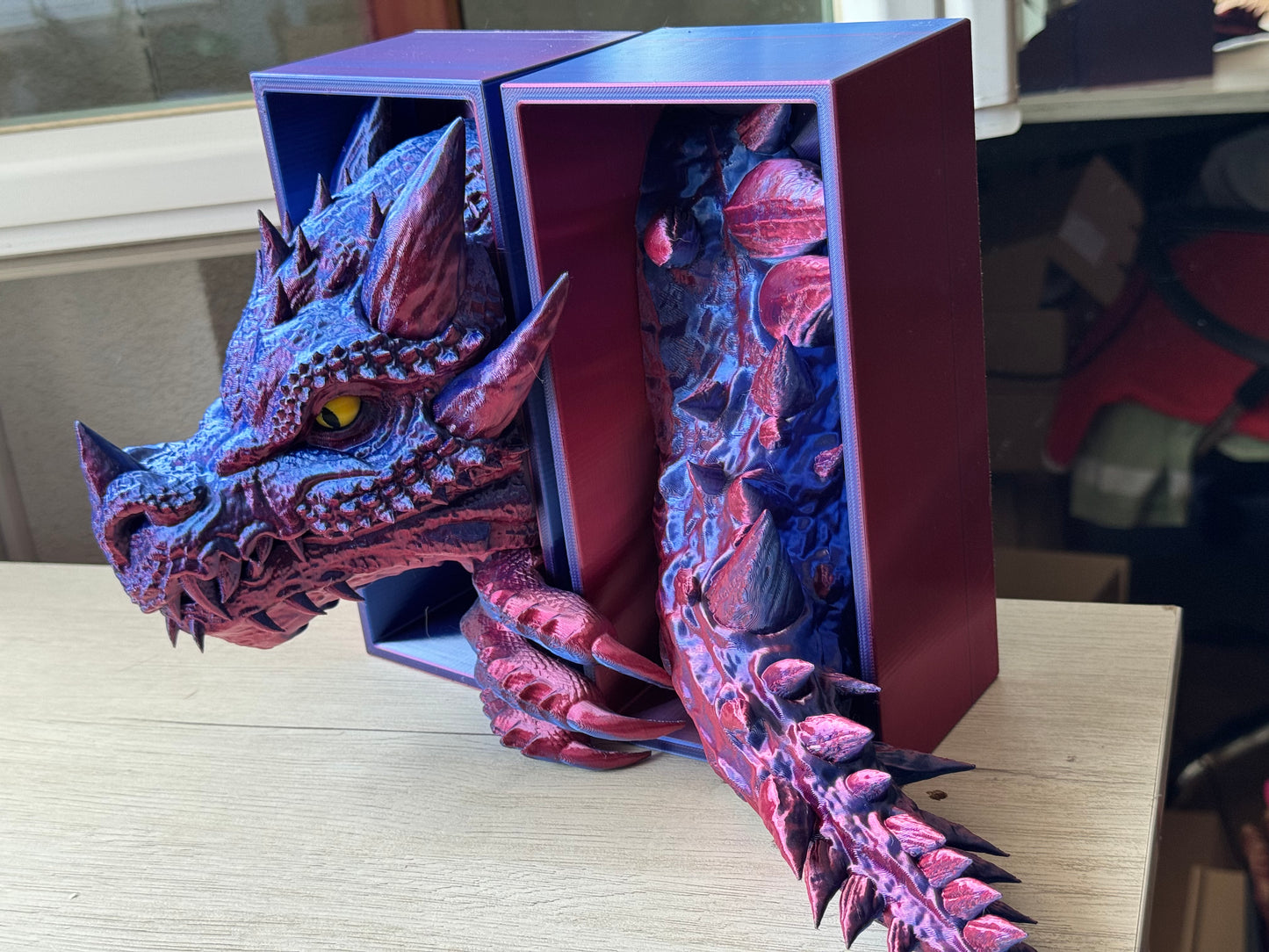 Fierce Dragon Bookend V1 – Fantasy Decor for Bookshelves | 12cm height | Dragon Gift for Book Lovers | Dragon head + tail