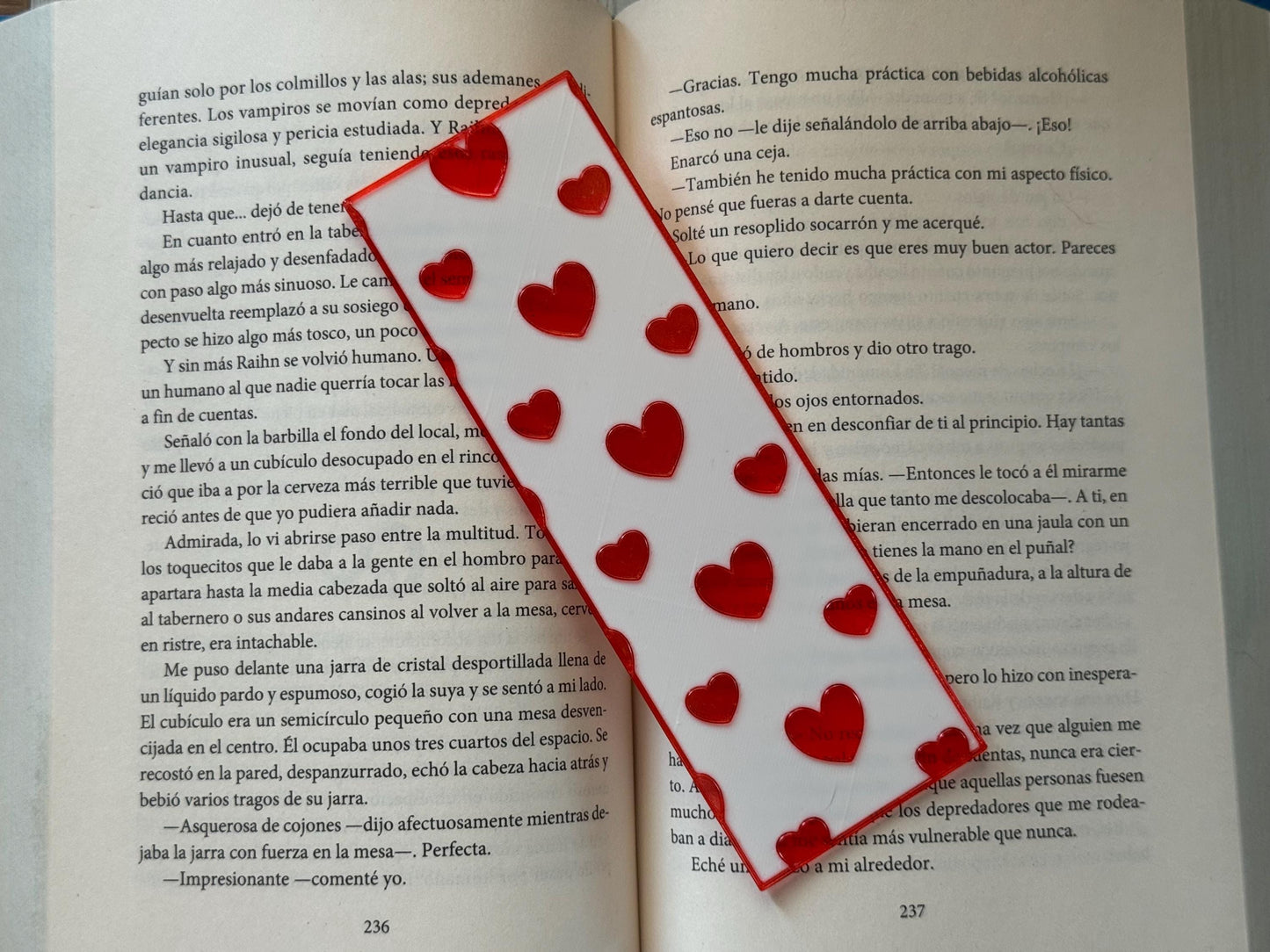 Heart Bookmark – Stained Glass Effect 3D Printed Bookmark | Translucent PLA in Vibrant Colors | Cute Gift for Book Lovers & Readers