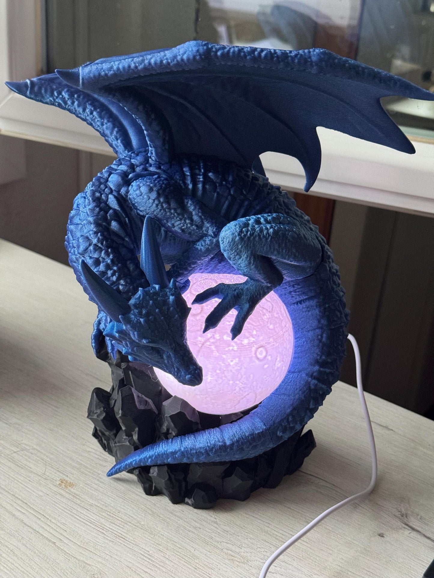 Eclipse Dragon Lamp - Dragons among books | home lighting | bookcase decoration
