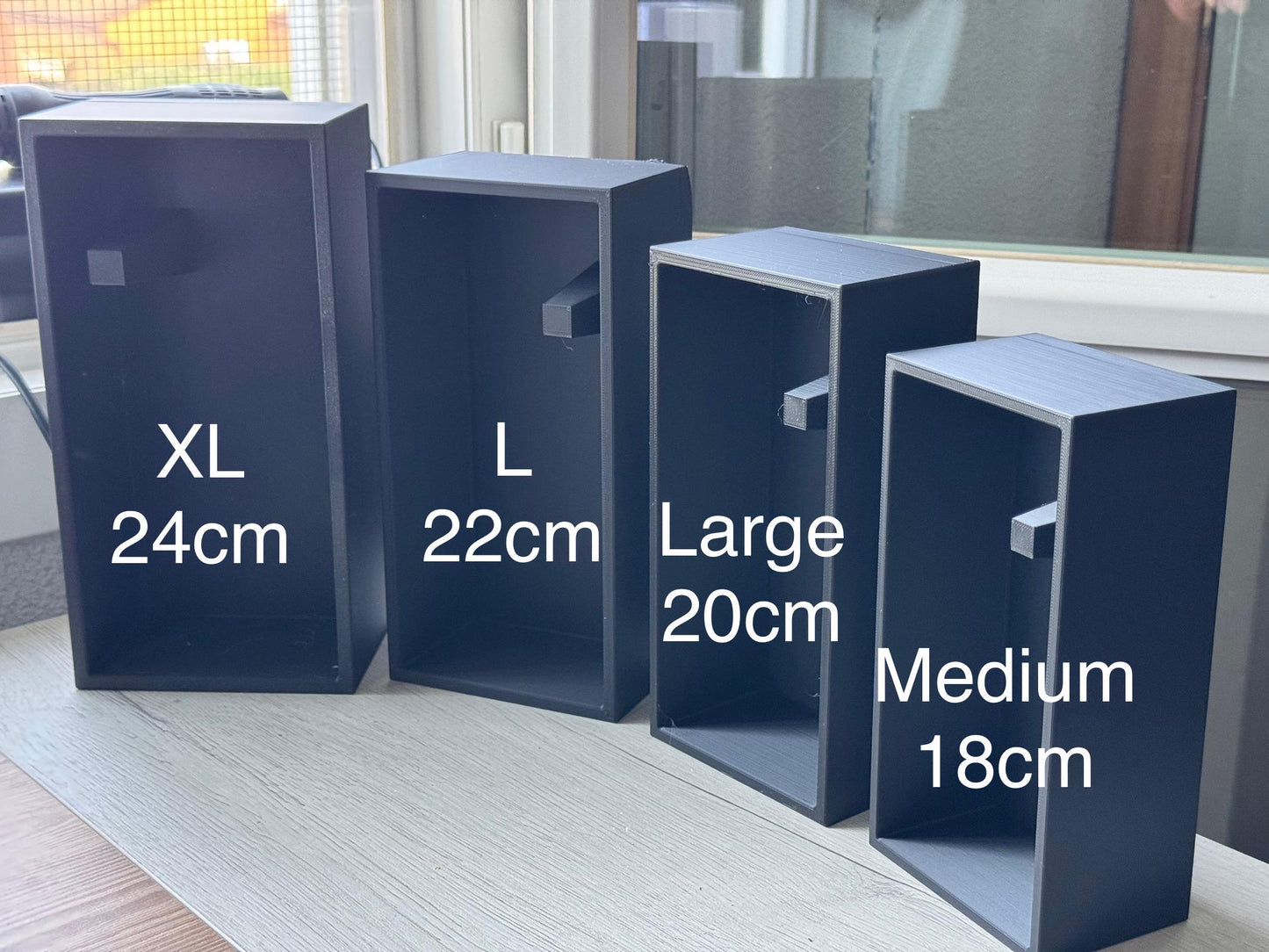 Fierce Dragon Bookend V2 – Fantasy Decor for Bookshelves | 18cm height | Dragon Gift for Book Lovers | Dragon head + tail (Copy)