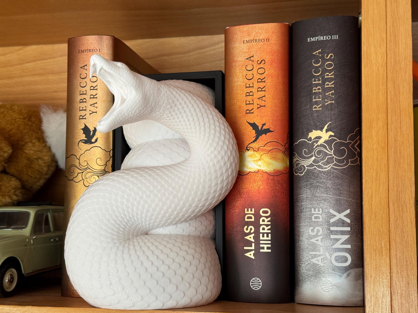 Snake Book Nook –  Animals emerging between books | Two-Part Head & Tail Design | Fantasy Book Nook Decor |  Unique Gift for Book Lovers