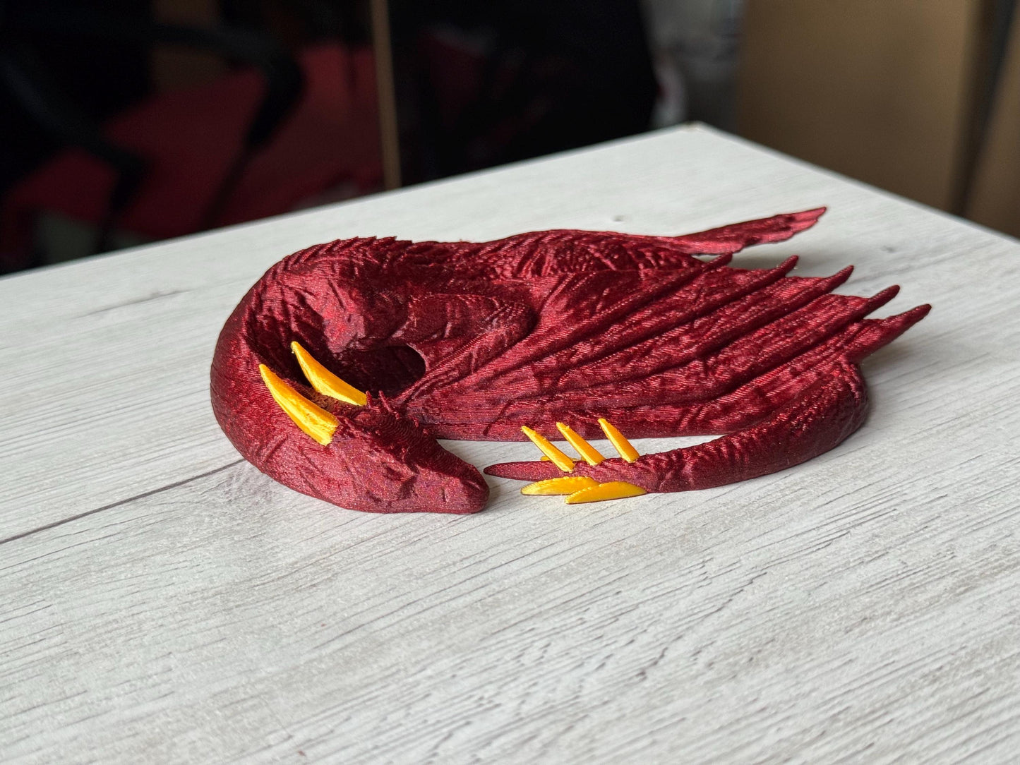 Figura de wyvern durmiente - Dragón feroz | Decoración de estantería | Decoración de fantasía | Decoración de estanterías