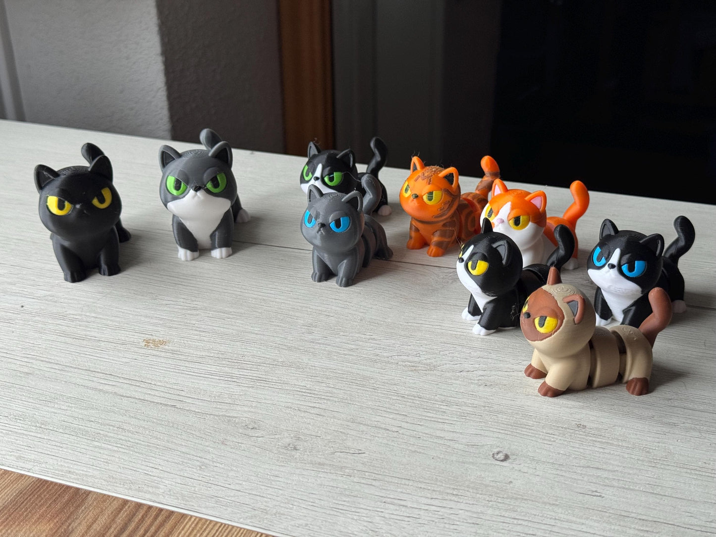 Gato articulado personalizado – Figura 3D impresa en colores Calicó, Esmoquin, Blanco, Negro | Réplica de mascota para amantes de gatos
