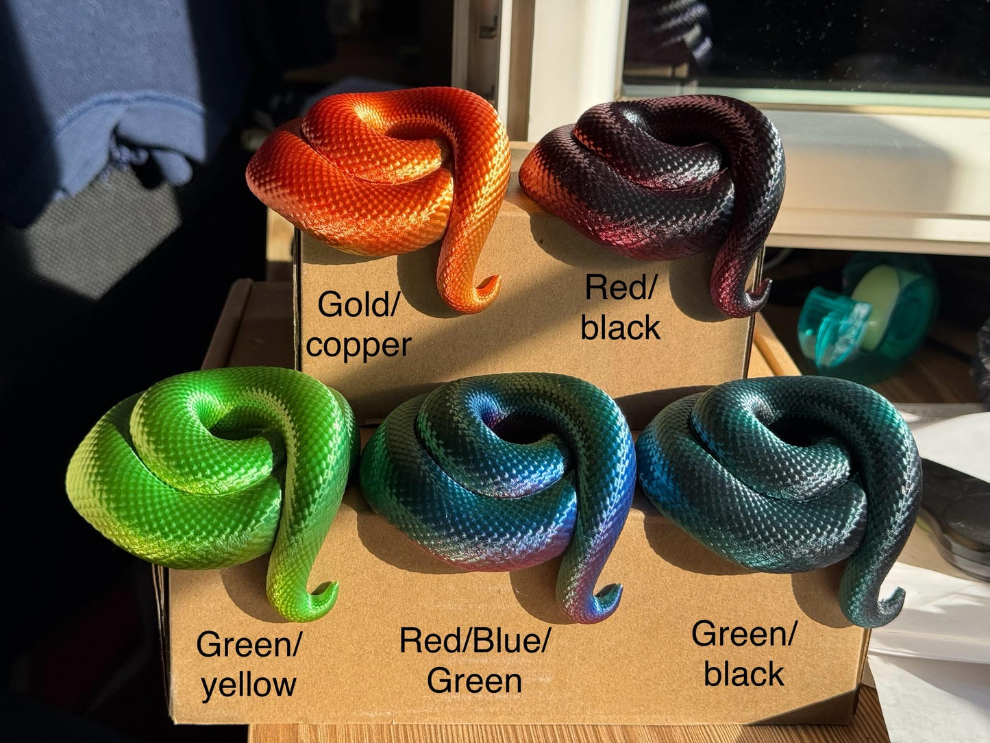 Snake Book Nook –  Animals emerging between books | Two-Part Head & Tail Design | Fantasy Book Nook Decor |  Unique Gift for Book Lovers