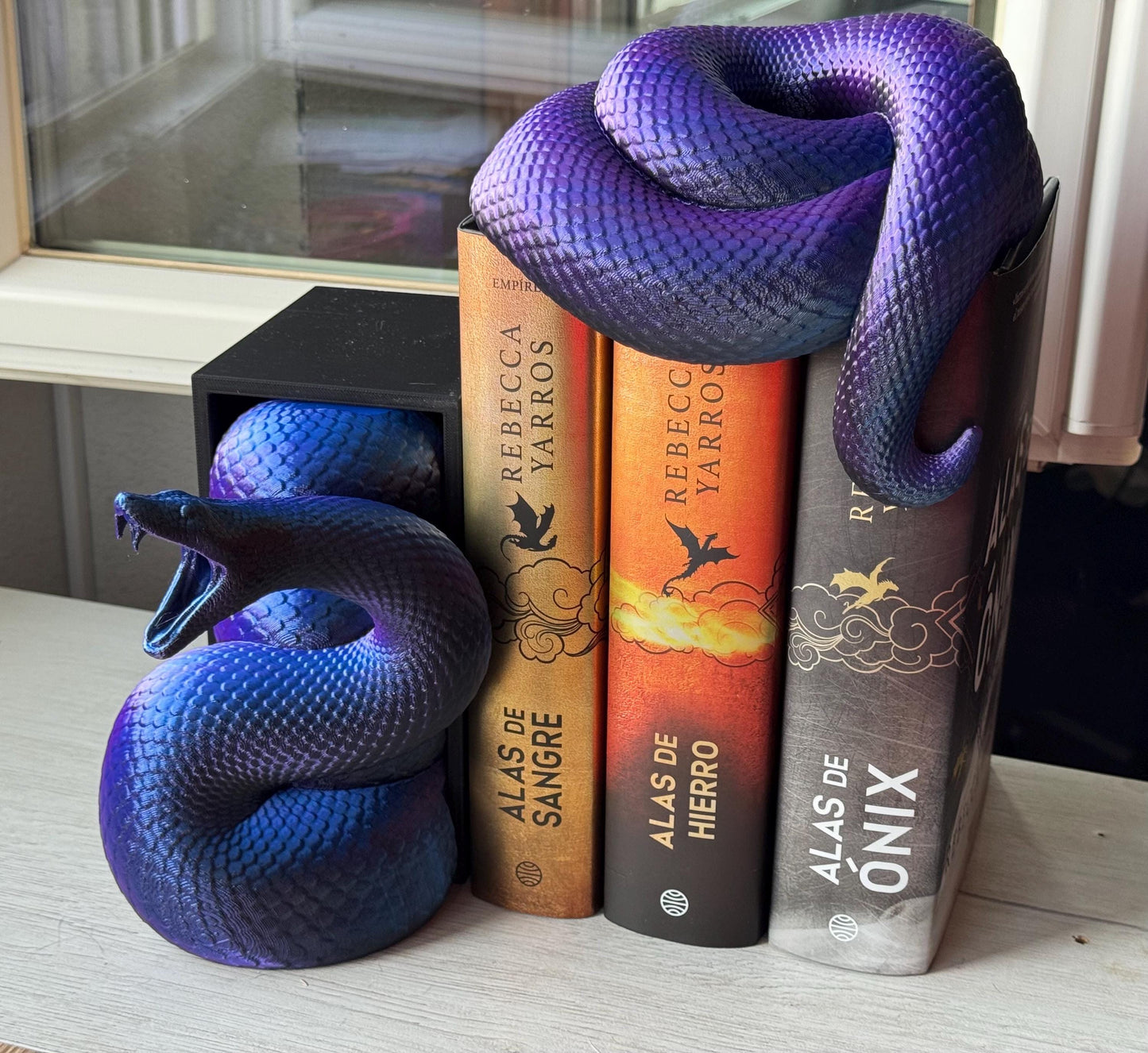 Snake Book Nook –  Animals emerging between books | Two-Part Head & Tail Design | Fantasy Book Nook Decor |  Unique Gift for Book Lovers