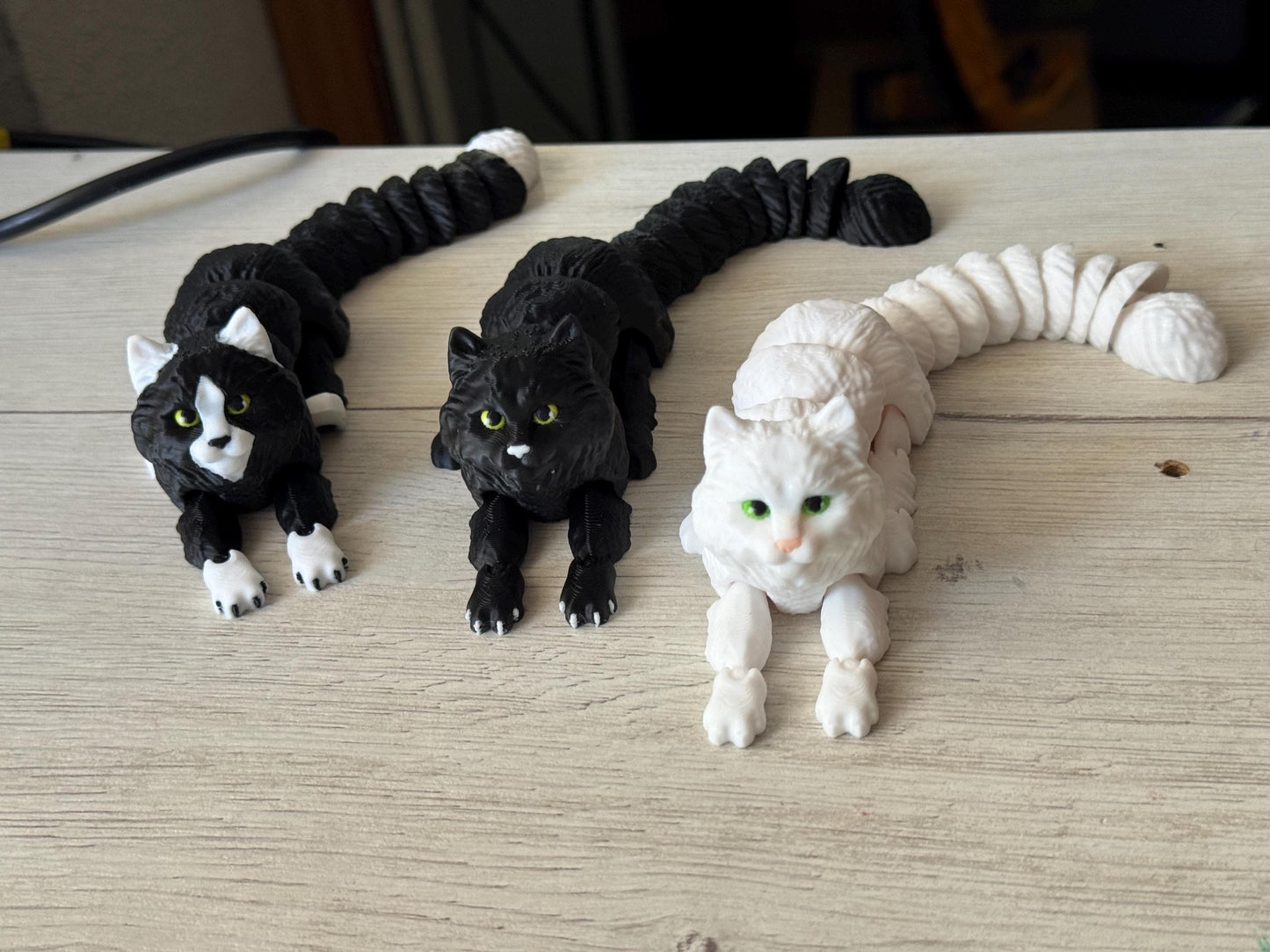 Custom Articulated Cat Figurine – 3D Printed Kitty in Calico, Tuxedo, Black, White | Pet Replica Gift for Cat Lovers