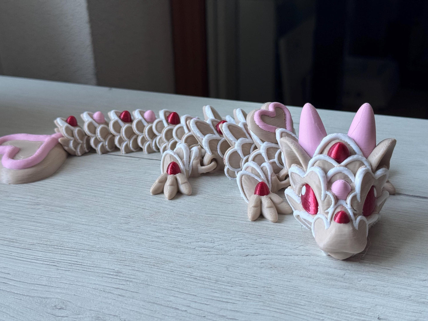 Bebé dragón de galletas corazón  articulado - regalo para amantes de los dragones, dragón impreso, figuras para escritorio, cookie figure