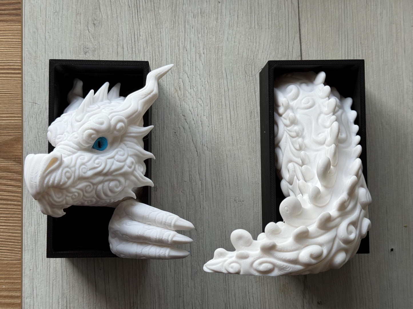 Sujetalibros Mini Dragón Nube – Decoración de fantasía pintada a mano | Regalo personalizado para amantes de los libros | Accesorio de estantería con forma de dragón pequeño