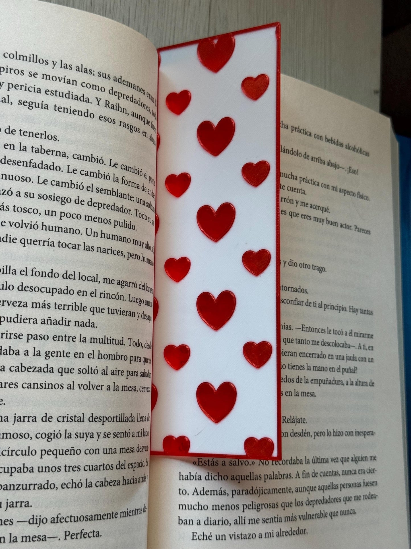 Heart Bookmark – Stained Glass Effect 3D Printed Bookmark | Translucent PLA in Vibrant Colors | Cute Gift for Book Lovers & Readers