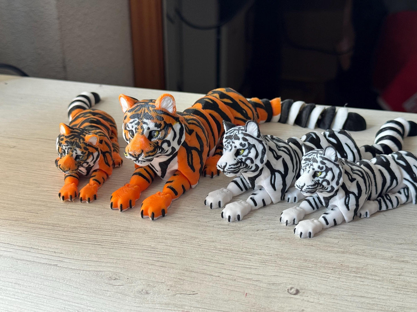 Articulated Animal Figurines – Posable Fox, Wolf, Tiger, Cheetah, Arctic Leopard | 3D Printed Figure | Flexible Animal Gift