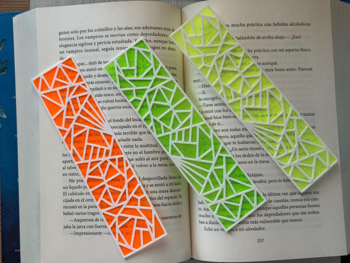 Geometric bookmark - Stained Glass Effect | Translucent Plastic Bookmark | Unique Gift for Book Lovers | Colorful Summer Reading Accessory