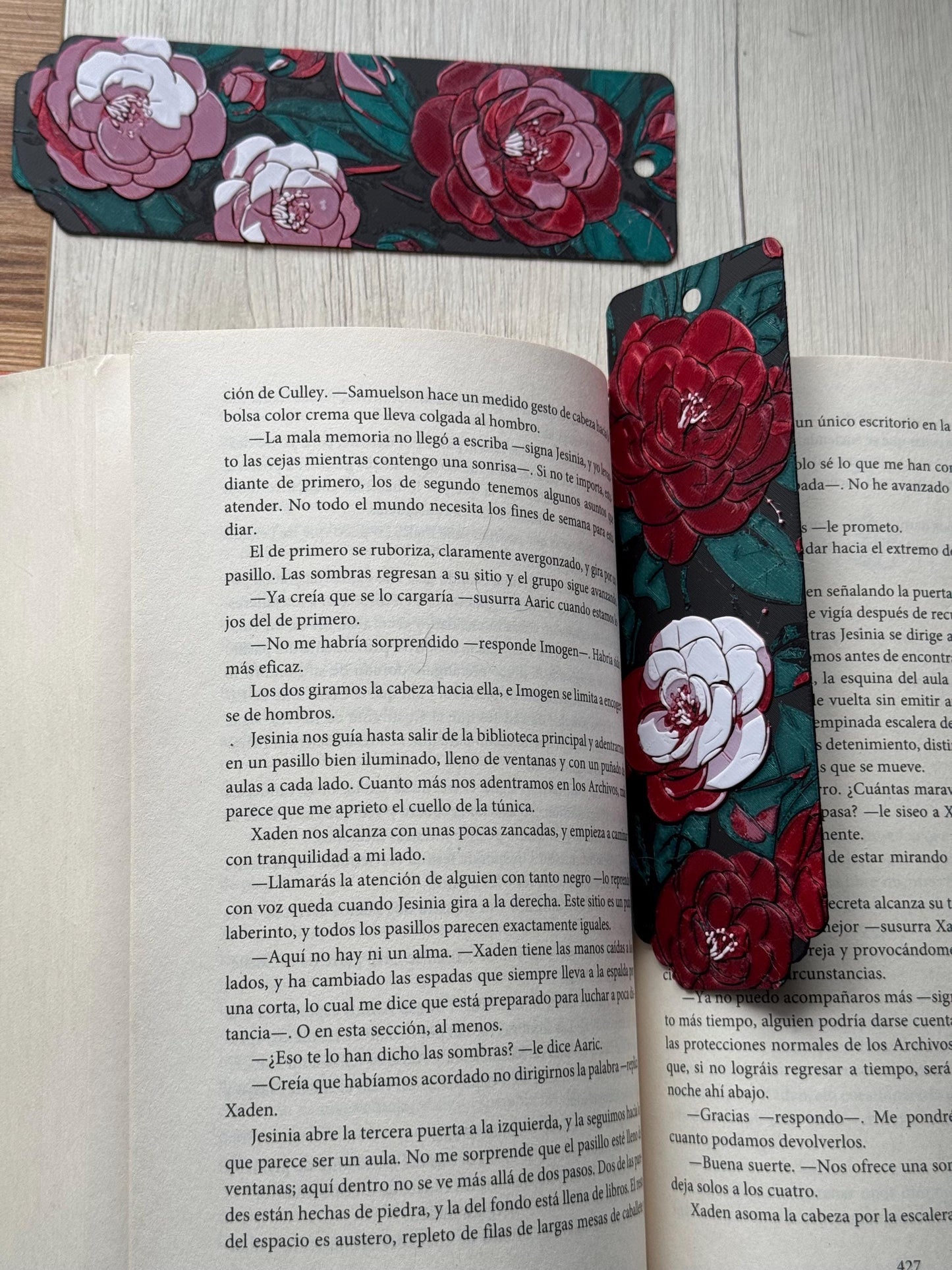 Camellia Whispers - bookmark set, reading accessories