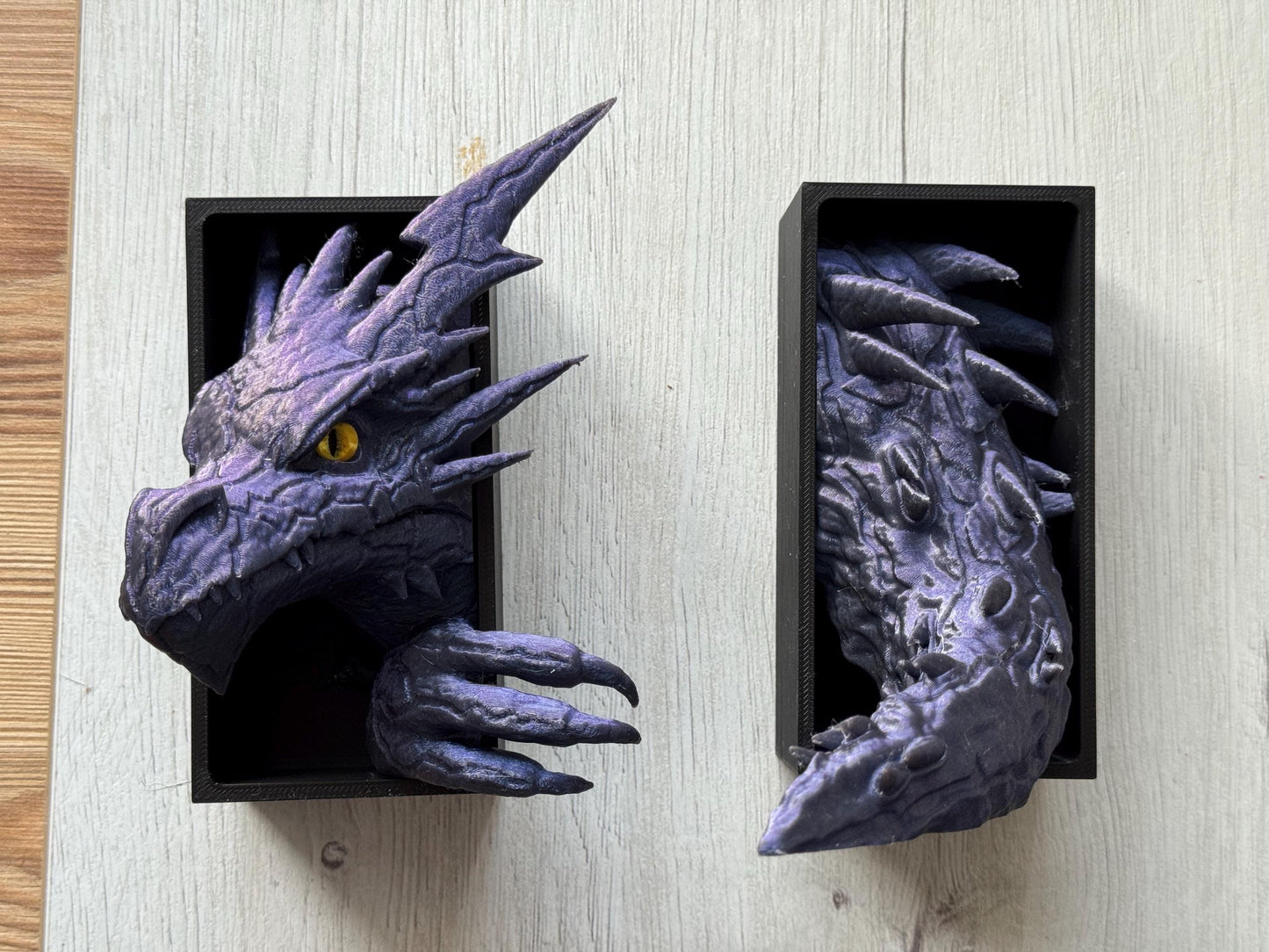 Mini sujetalibros de dragón relámpago – Decoración de fantasía pintada a mano | Regalo personalizado para amantes de los libros | Accesorio de estantería de dragón pequeño
