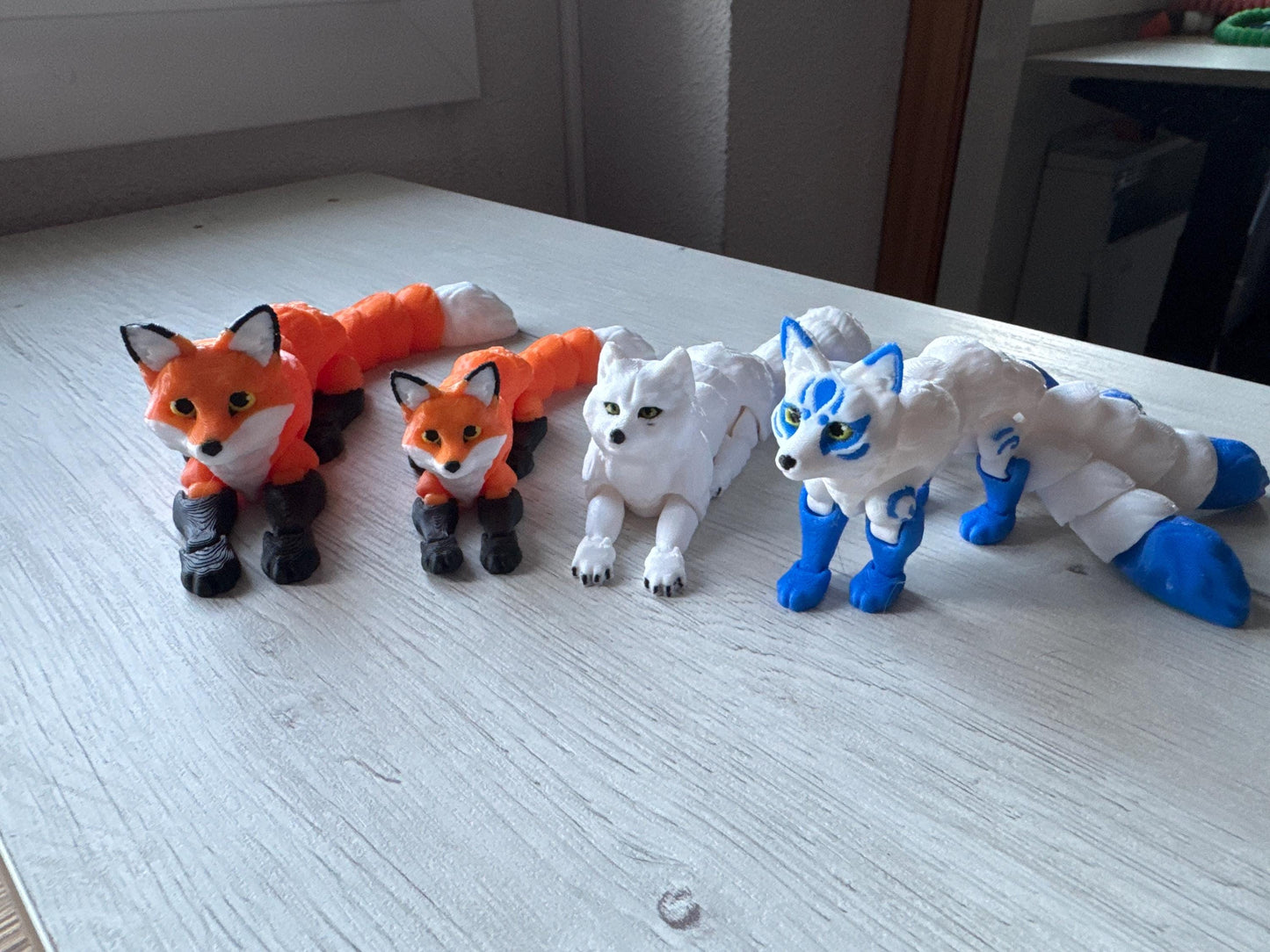 Animales flexibles - Figura articulado anti estrés / kitsune flexible / zorro ártico flexible / zorro flexible