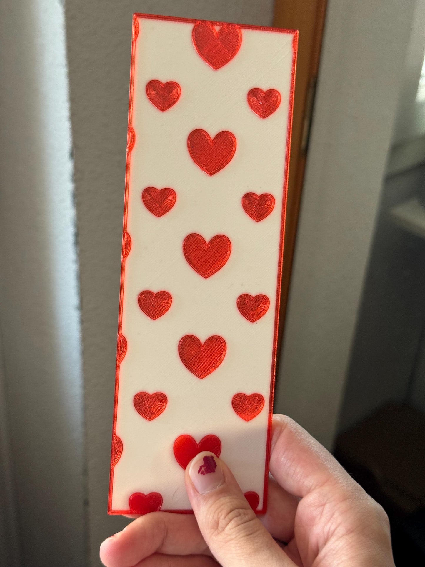 Heart Bookmark – Stained Glass Effect 3D Printed Bookmark | Translucent PLA in Vibrant Colors | Cute Gift for Book Lovers & Readers