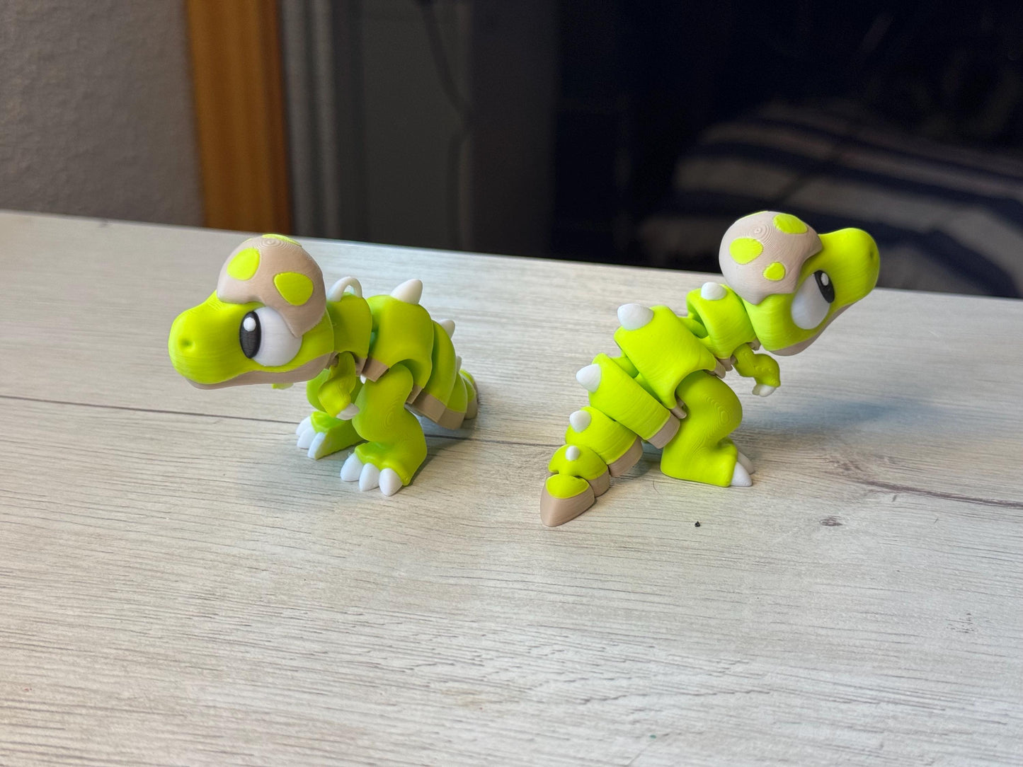 Cute Articulated Dino Figurine or Keychain - T-Rex/Triceratops/Stygimoloch | Choose your favourite dino