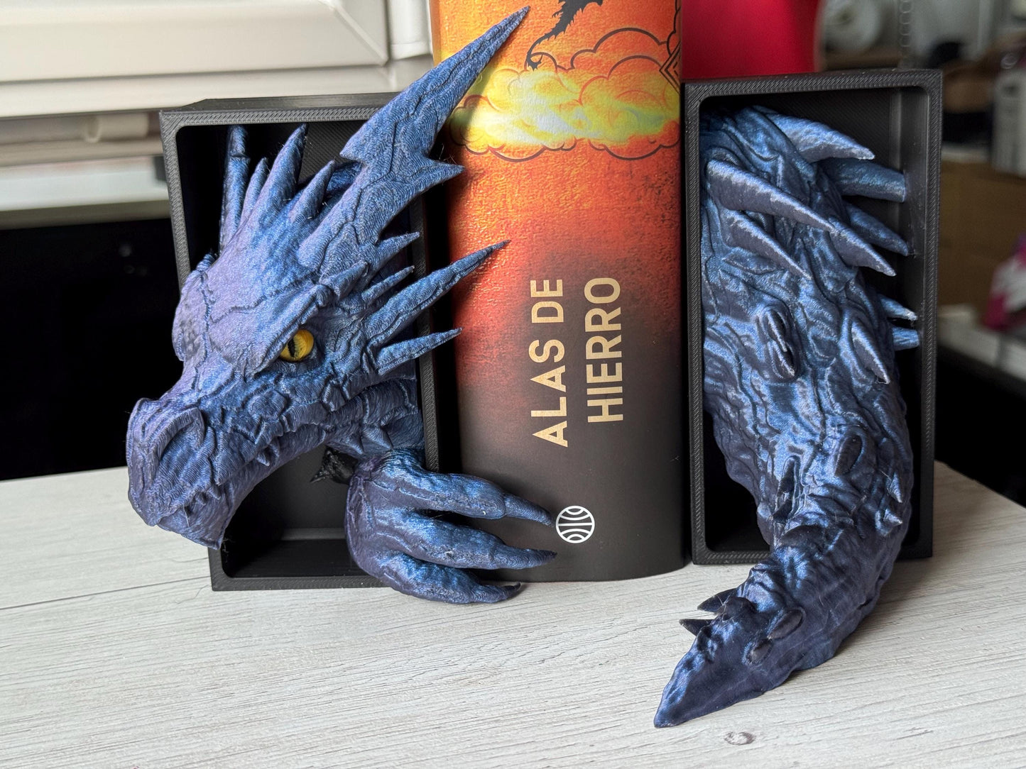 Mini sujetalibros de dragón relámpago – Decoración de fantasía pintada a mano | Regalo personalizado para amantes de los libros | Accesorio de estantería de dragón pequeño
