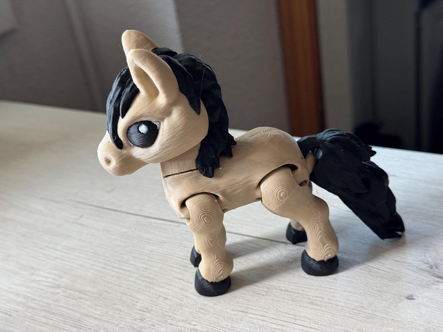 Articulated Horse Figurine – 3D Printed Figure in Custom Sizes | Posable Horse Gift for Horse Lovers & Collectors