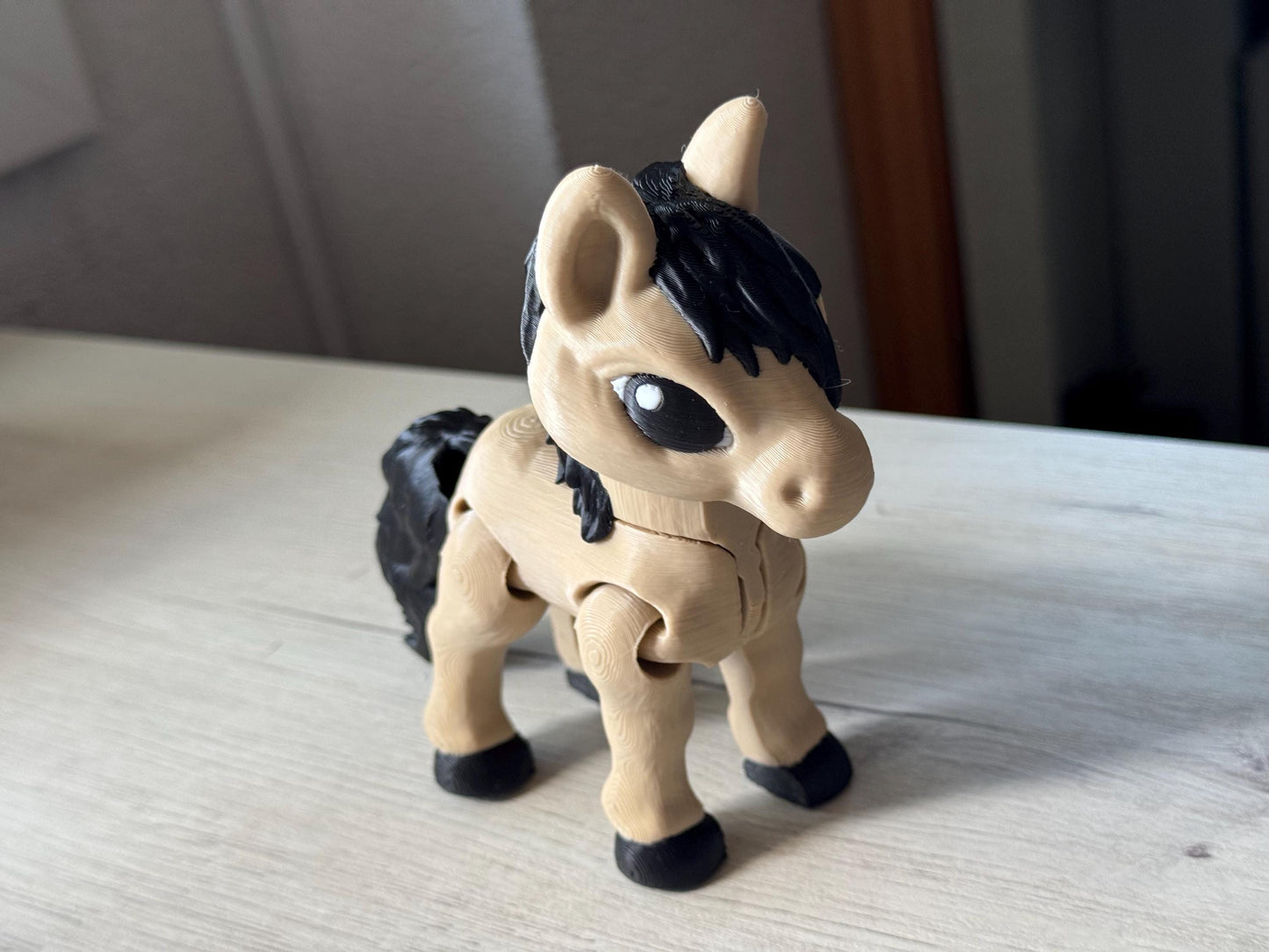 Articulated Horse Figurine – 3D Printed Figure in Custom Sizes | Posable Horse Gift for Horse Lovers & Collectors